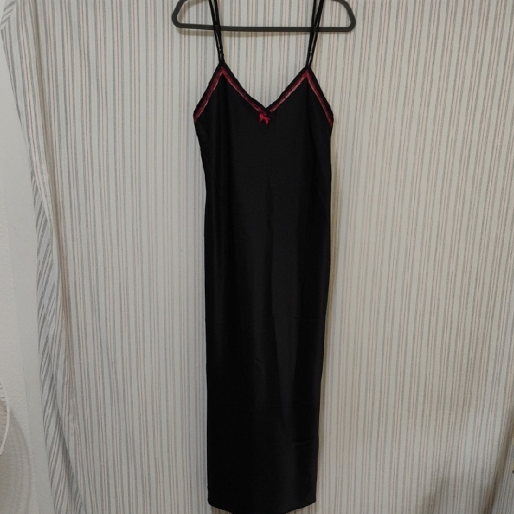Gilligan & O'Malley Black Gown/Slip Dress With Red Lace Trim  M